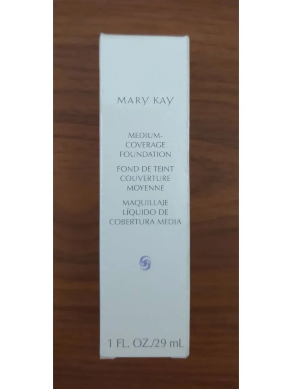 Mary Kay Medium-Coverage Foundation Beige 302 1 Fl.Oz./29 mL Normal To Oily Skin
